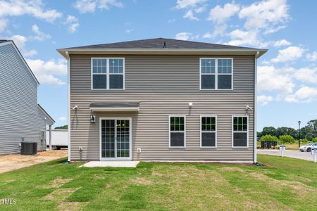 New construction Single-Family house 9 W Emily Gardens Dr, Selma, NC 27576 plan Prestwick - image
