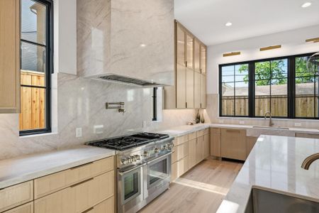 New construction Single-Family house 1642 Norfolk St, Houston, TX 77006 - image 14