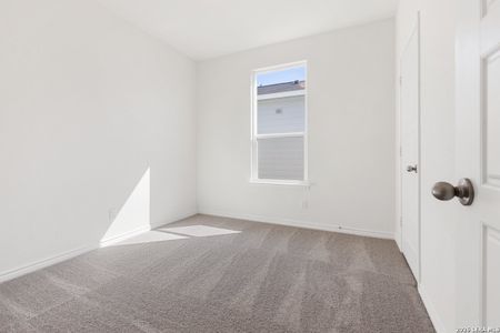 New construction Single-Family house 10042 Jagger Ave, Converse, TX 78109 plan 1243 Modeled - image 15