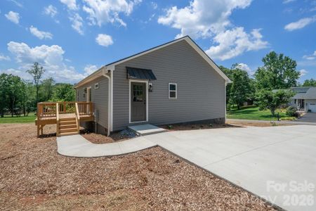 New construction Single-Family house 1649 Bentbrook Dr, Valdese, NC 28690 - image
