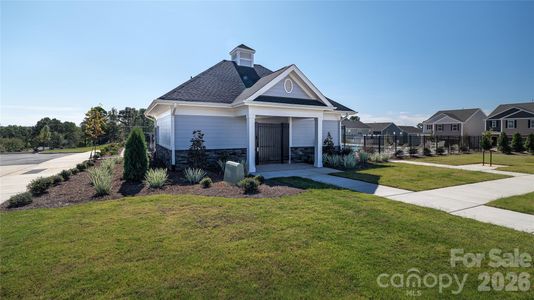 New construction Single-Family house 15146 Puffin Ct, Charlotte, NC 28215 - image