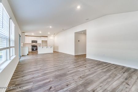 New construction Single-Family house 2512 Clayton Falls Cv, Green Cove Springs, FL 32043 null- photo 8 8