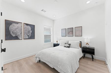 New construction Single-Family house 2607 Drew St, Houston, TX 77004 - image 16