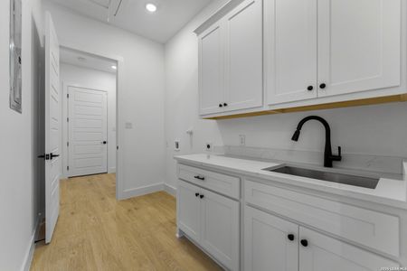 New construction Single-Family house 1552 Vintage Wy, New Braunfels, TX 78132 - image 9