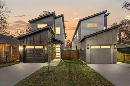 New construction Single-Family house 2331 Bethurum Ave, Dallas, TX 75215 - image
