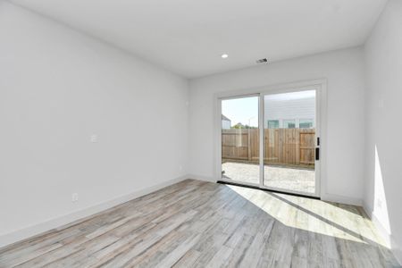 New construction Single-Family house 4012 Boho Ln, Houston, TX 77045 - image 12