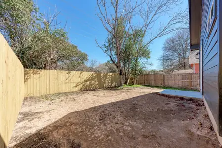 New construction Single-Family house 738 Chihuahua St, Lockhart, TX 78644 null- photo 28 28