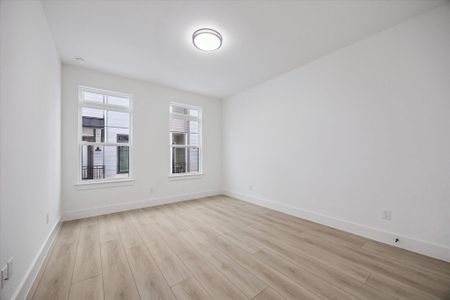 New construction Single-Family house 740 Curtin St, Houston, TX 77018 - image 18