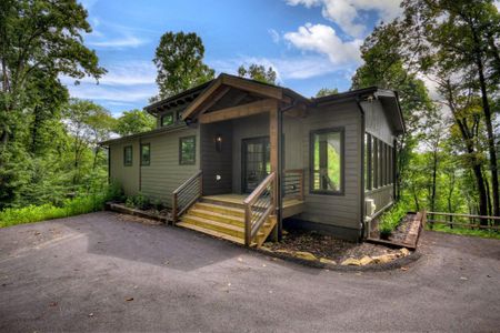 New construction Single-Family house 271 Toccoa Preserve Ct, Blue Ridge, GA 30513 - image