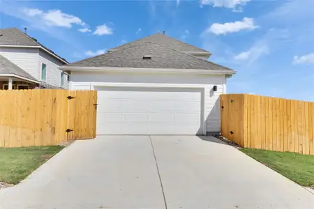 New construction Single-Family house 13504 Muny Pkwy, Elgin, TX 78621 plan Joyce III - image