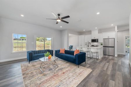 New construction Single-Family house 1013 Don Eve Ct, Azle, TX 76020 - image 13