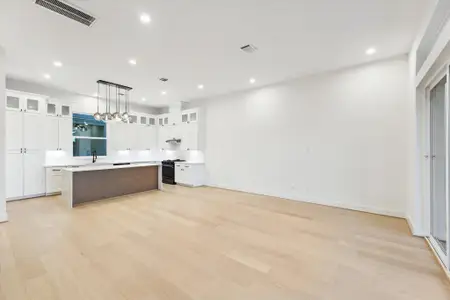 New construction Single-Family house 3030 Lamar St, Houston, TX 77003 - image 20