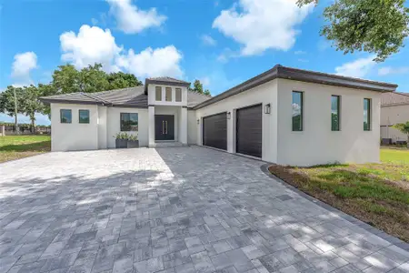 New construction Single-Family house 11921 Fort King Hwy, Thonotosassa, FL 33592 - image