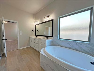 New construction Single-Family house 402 Juniper Dr, Troy, TX 76579 plan Luxor - image 4