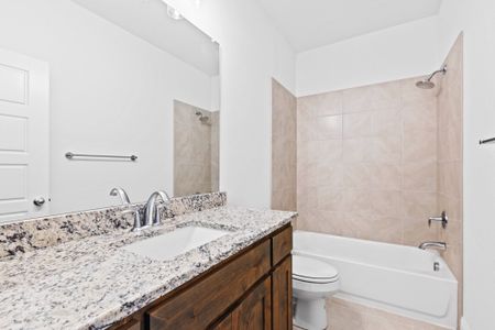 New construction Single-Family house 100 Annabel Dr, Paradise, TX 76073 plan The Granger - image 7