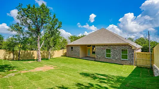 New construction Single-Family house 2714 Austin Dr, Granbury, TX 76048 - image