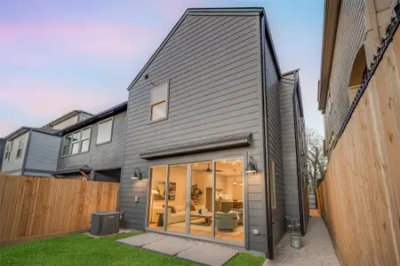 New construction Single-Family house 2115 Huldy St, Houston, TX 77019 null- photo 1 1