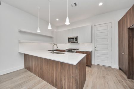 New construction Single-Family house 3005 Ocean Cay Dr, Houston, TX 77047 - image 16