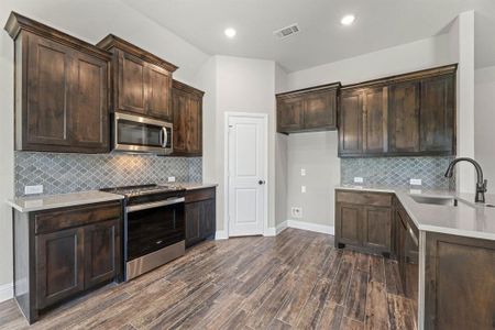 New construction Single-Family house 2106 Briarwood Dr, Bridgeport, TX 76426 plan The Granger - image 9