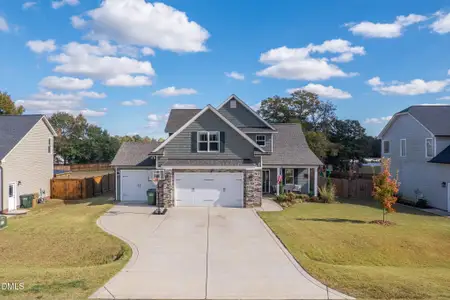 New construction Single-Family house 26 Valleydale Dr, Benson, NC 27504 - image