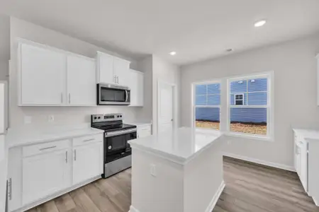 New construction Single-Family house 30 Oystercatcher Ct, Sumter, SC 29150 - image