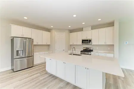 New construction Single-Family house 8509 Dove Bog Ter, Parrish, FL 34219 plan Kingfisher - image 7