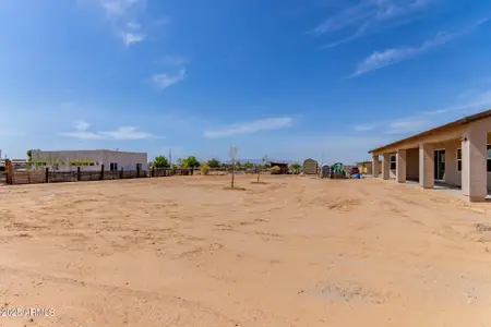 New construction Single-Family house 20310 W Hubbard Rd, Buckeye, AZ 85326 - image