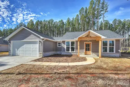 New construction Single-Family house 2319 Lee Lawing Rd, Lincolnton, NC 28092 - image
