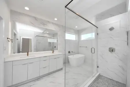 New construction Single-Family house 2216 Via Cami, Houston, TX 77051 - image 6
