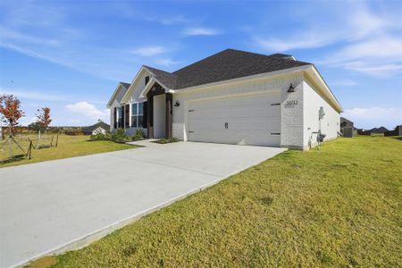 New construction Single-Family house 11712 Blackfoot Ct, Godley, TX 76044 - image
