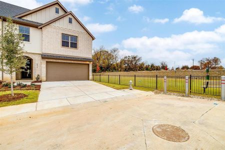 New construction Townhouse house 6901 Yellow Hammer Way, Arlington, TX 76001 Arlington - A- photo 1 1