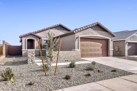 New construction Single-Family house 17312 W Gray Fox Trl, Surprise, AZ 85387 - image