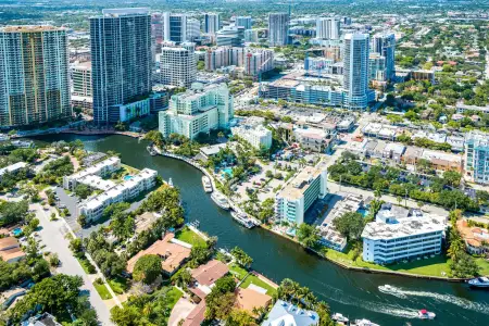 New construction Townhouse house 415 Ne 2Nd Ave, Fort Lauderdale, FL 33301 - image