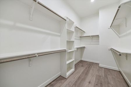 New construction Single-Family house 3913 Willowbend Point Dr, Houston, TX 77025 - image 8