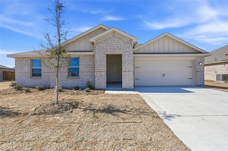New construction Single-Family house 1917 Reveille Wy, Terrell, TX 75160 plan HOLDEN - image