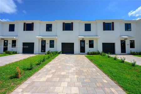 New construction Townhouse house 880 Sw 1St St, Florida City, FL 33034 - image