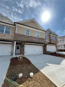 New construction Townhouse house 21 Creekside Commons Dr, Hoschton, GA 30548 null- photo 0 0