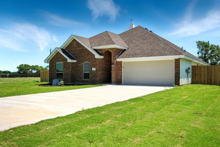 New construction Single-Family house 805 Whispering Oaks, Clyde, TX 79510 - image