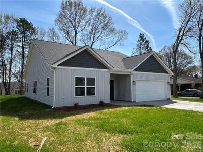 New construction Single-Family house 318 Sunrise Cir, Shelby, NC 28150 - image