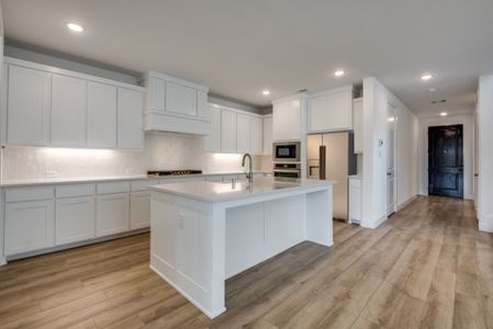 New construction Single-Family house 6860 Kingwood Dr, McKinney, TX 75070 plan Marseille - image 12