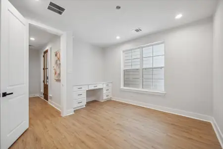 New construction Single-Family house 1037 W 17Th St, Houston, TX 77008 - image 20