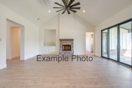 New construction Single-Family house 561 Royal Santana Run, Weatherford, TX 76087 plan The San Antonio - image 20