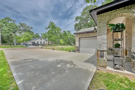 New construction Single-Family house 305 Pinehurst Dr, New Ulm, TX 78950 - image