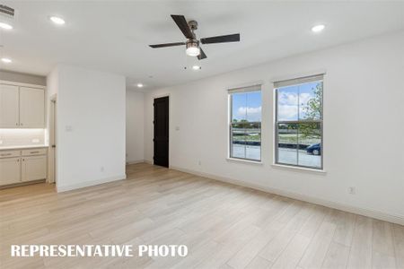 New construction Townhouse house 1015 Magdalena Wy, Midlothian, TX 76065 - image 11