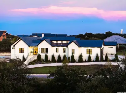 New construction Single-Family house 9412 Midsomer Pl, San Antonio, TX 78255 - image