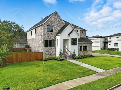 New construction Single-Family house 4951 Glenmeadow Dr, Houston, TX 77096 - image