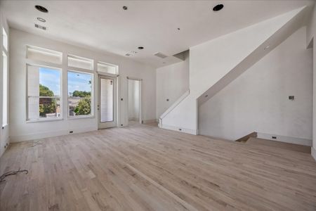 New construction Single-Family house 310 Fowler St, Houston, TX 77007 - image 15