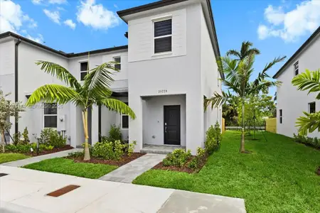 New construction Townhouse house 35779 Sw 178Th Ct, Homestead, FL 33034 - image
