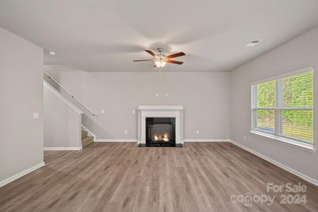 New construction Single-Family house 6226 Balham Lane, Charlotte, NC 28215 - photo 3 3