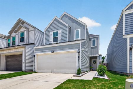 New construction Single-Family house 4022 San Andres Ln, Houston, TX 77045 plan Aspen - image